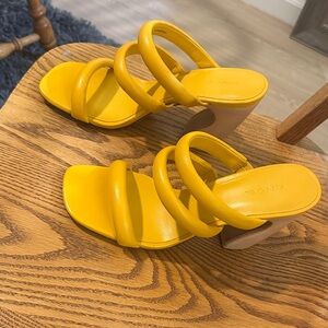 Vince leather Vibrant Yellow Strappy Heels